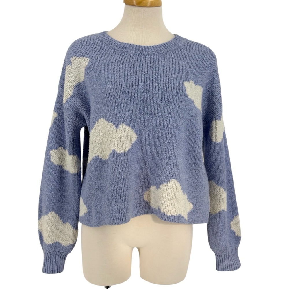 Pink Rose Blue & White Cloud Patterned Drop Shoulder Long Sleeve Sweater, Small